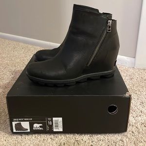 Sorel Jon of Arctic Wedge Zip II Boots